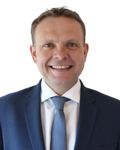 Profile image on CEO Richard Moore